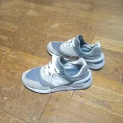 New Balance スニーカー グレー