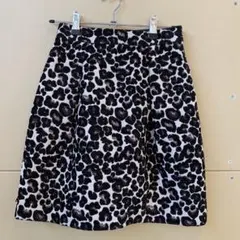 美品　INDIVI ヒョウ柄　モコモコ素材　台形ミニスカート　130