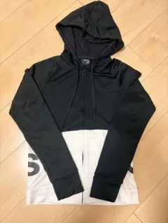 adidas フード付きパーカー パンツセット
