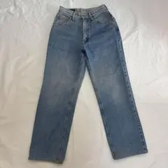 Item thumbnail for item 30452c28-f3bd-4b48-97cc-60499ae028c8