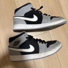 NIKE Air Jordan 1 Mid エレファント柄のサムネイル
