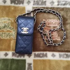 ヴィンテージ　CHANEL 黒キャビアスキン キルティングポーチ