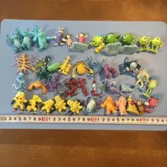 モンスターズ・インク ミニフィギュア 大量セット まとめ売りのサムネイル