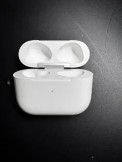 AirPods ホワイト 充電ケース付き ジャンク品 第三世代 Apple製品