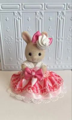 シルバニアファミリー　赤ちゃんドレス　ショートケーキ風