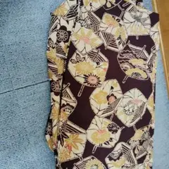 花柄 着物・茶色