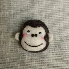 羊毛フェルト　ゴリラブローチ　ハンドメイド