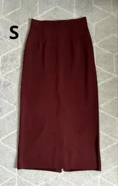 ユニクロ　ストレッチダブルフェイスナロースカート　S 新品