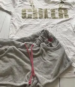 CHEERロゴ入りショーツ Sサイズ&Tシャツセット
