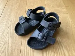 15 BREEZE ブラック サンダル キッズ
