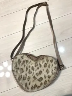 ハート型ファー風ショルダーバッグのサムネイル