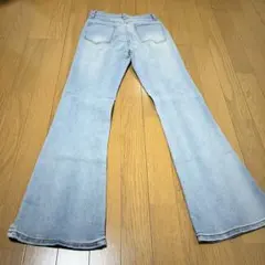 フレアジーンズ
