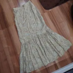 BABYLONE　ペイズリー柄　マーメイド　オシャレロングスカート　前ボタン