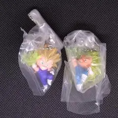 497 ドラゴンボールUDM キーホルダー 超サイヤ人3ベジータ色違い2体セット