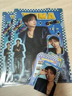 コムドット YTFF ステッカー サイン YTFF コムドット サイン ステッカー - メルカリ