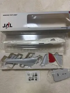 JAL ボーイング747-400 1/200 飛行機模型のサムネイル
