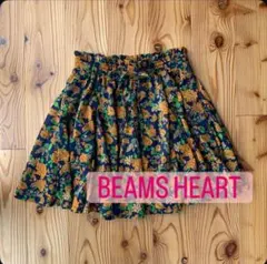 BEAMS HEART ミニスカート花柄（金木犀）