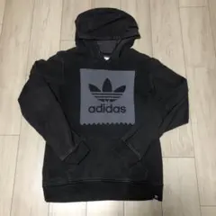 adidas パーカー