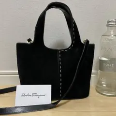 ■Ferragamo（フェラガモ）良品/ スエードレザー/ショルダーバッグ/黒