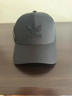 adidasオリジナルス　メッシュキャップ