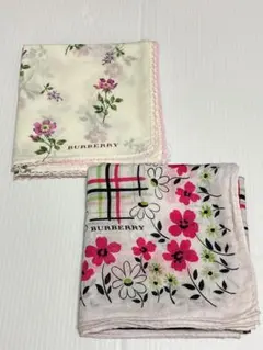 BURBERRY バーバリー ハンカチ　2枚セット 花柄　ピンク　ホワイトのサムネイル