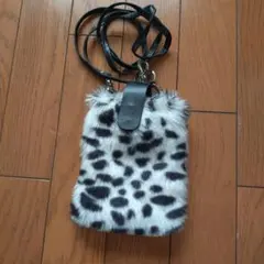 ヒョウ柄ファーショルダーバッグ　ファー