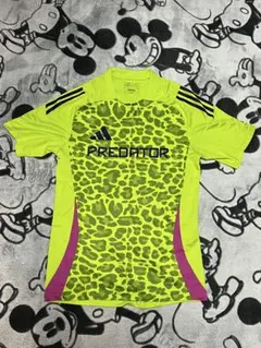 【最終値下げ】adidas PREDATOR 半袖シャツ Mサイズのサムネイル