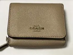COACH ベージュ×ボルドー 三つ折り財布