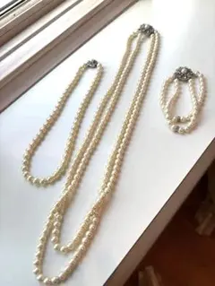 [最終 SALE]ホワイトパール　ネックレス2本とブレスレット1本　計3点セット