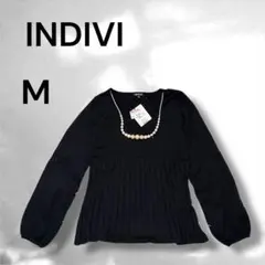 【新品未使用】インディヴィ　黒 プリーツ トップス M ニット ブラック　上品