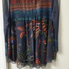 デシグアル、オフタートル、長袖、タグ付き。未使用ですが、クロゼットに長期保管。