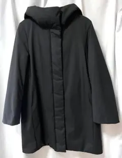 ユニクロ　ハイブリッドダウンコート　BLACK　S