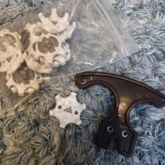 ゴルフ スパイクとレンチ セット（12個入り）