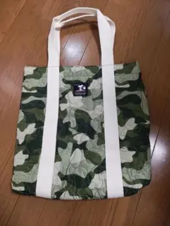 SNOOPYカモフラ柄キルティングトートバッグ