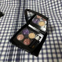 シャネル レ キャトル オンブル ブトン 239