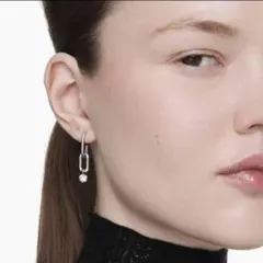 極美品 Swarovski スワロフスキーconstellaドロップピアス