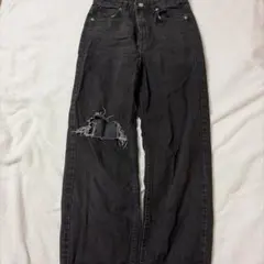 H &M ダメージ加工　ブラックデニムパンツ