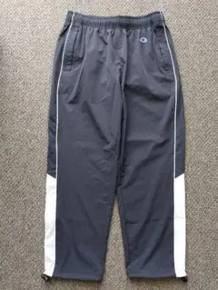 ＊着用1回 美品 Champion 撥水ストレッチトラックパンツ Mサイズ