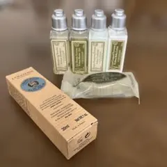 L'Occitane 旅行用アメニティセットとハンドクリーム