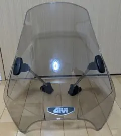 GIVI A660 ユニバーサルスクリーン スモークのサムネイル