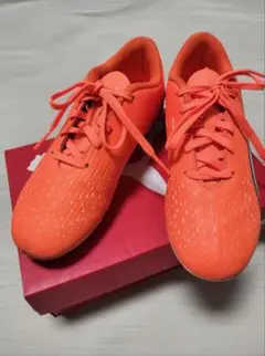 PUMA サッカーシューズ スパイク オレンジのサムネイル