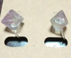 バイカラー　フローライト　蛍石　八面体　ノンホールピアス　イヤリング