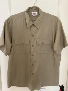 ベージュ 半袖シャツ 2ポケット
