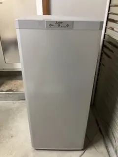 美品 三菱電機の冷凍庫 MF-U12T-W 冷凍庫 121L - メルカリ