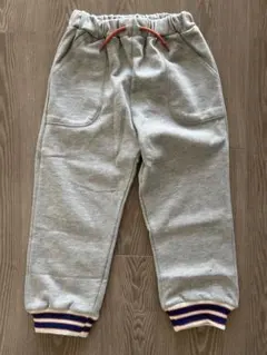 【新品未使用】マーキーズ　リブラインスウェットパンツ　120