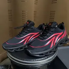 新品未使用★Black / Red Sneaker 軽量 運動靴 厚底 27cmのサムネイル