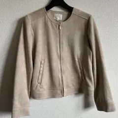 ベージュ ノーカラージャケット スエード風