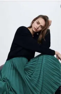 ZARA プリーツスカート