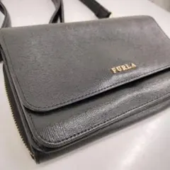 【美品】フルラ リーヴァ ショルダー ウォレット バッグ ブラック オシャレ