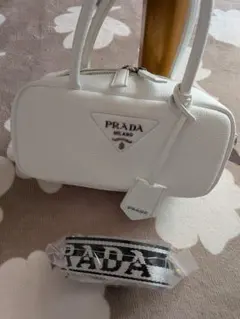 Item thumbnail for item 1e2ad755-cd7d-4ebc-bf14-d67e3a30a051